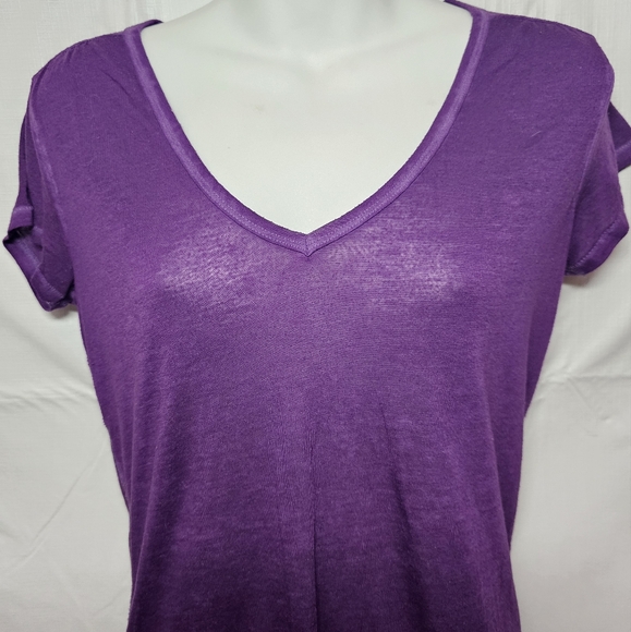 AEO Tissue Tee Medium - Picture 5 of 7